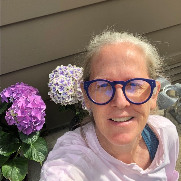 Meet your Posher, Kim - Picture 1 of 1